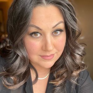 Meet your Posher, Carmen